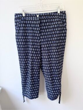 Zenergy by Chico’s printed cropped travel pants